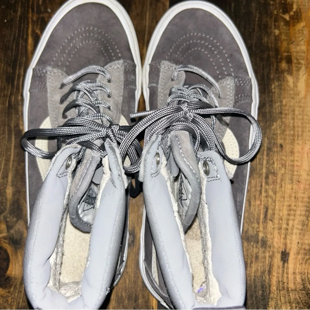 Vans Sk8 Hi MTE Womens Size 8 Gray Suede Faux Fur Lining Skate Shoes Sneakers
